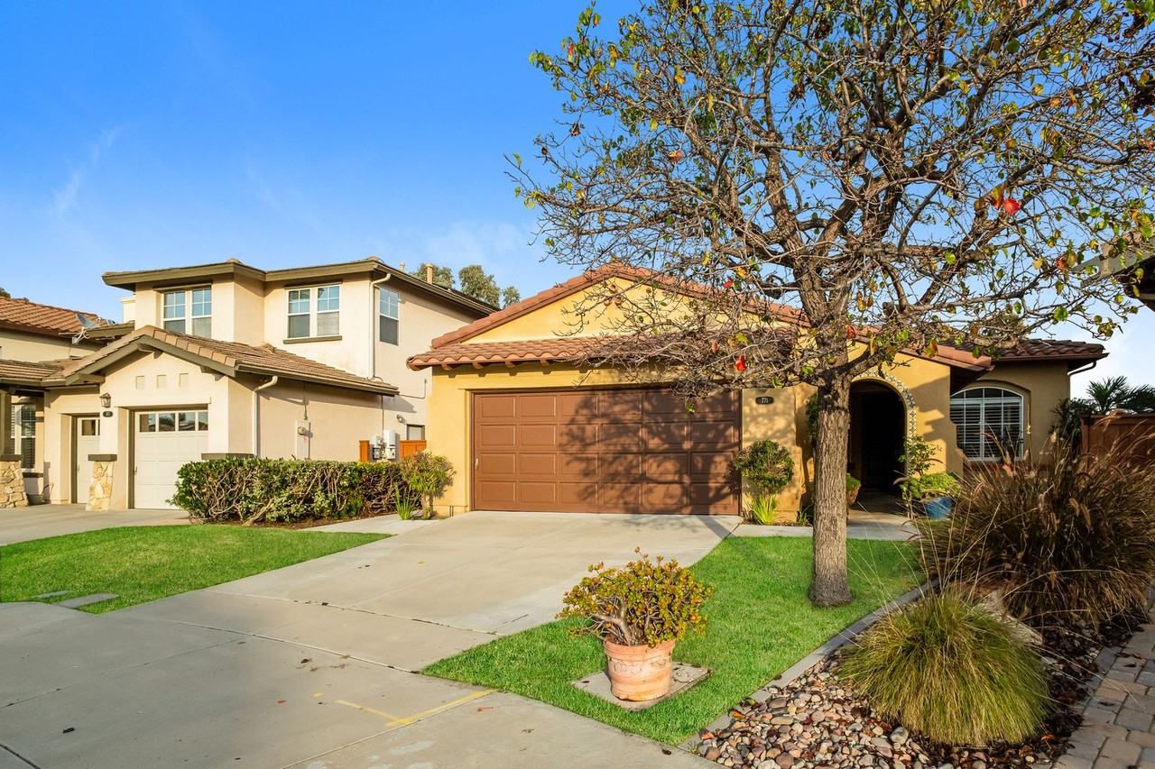 771 Dry Creek Dr - Photo 2 of 17