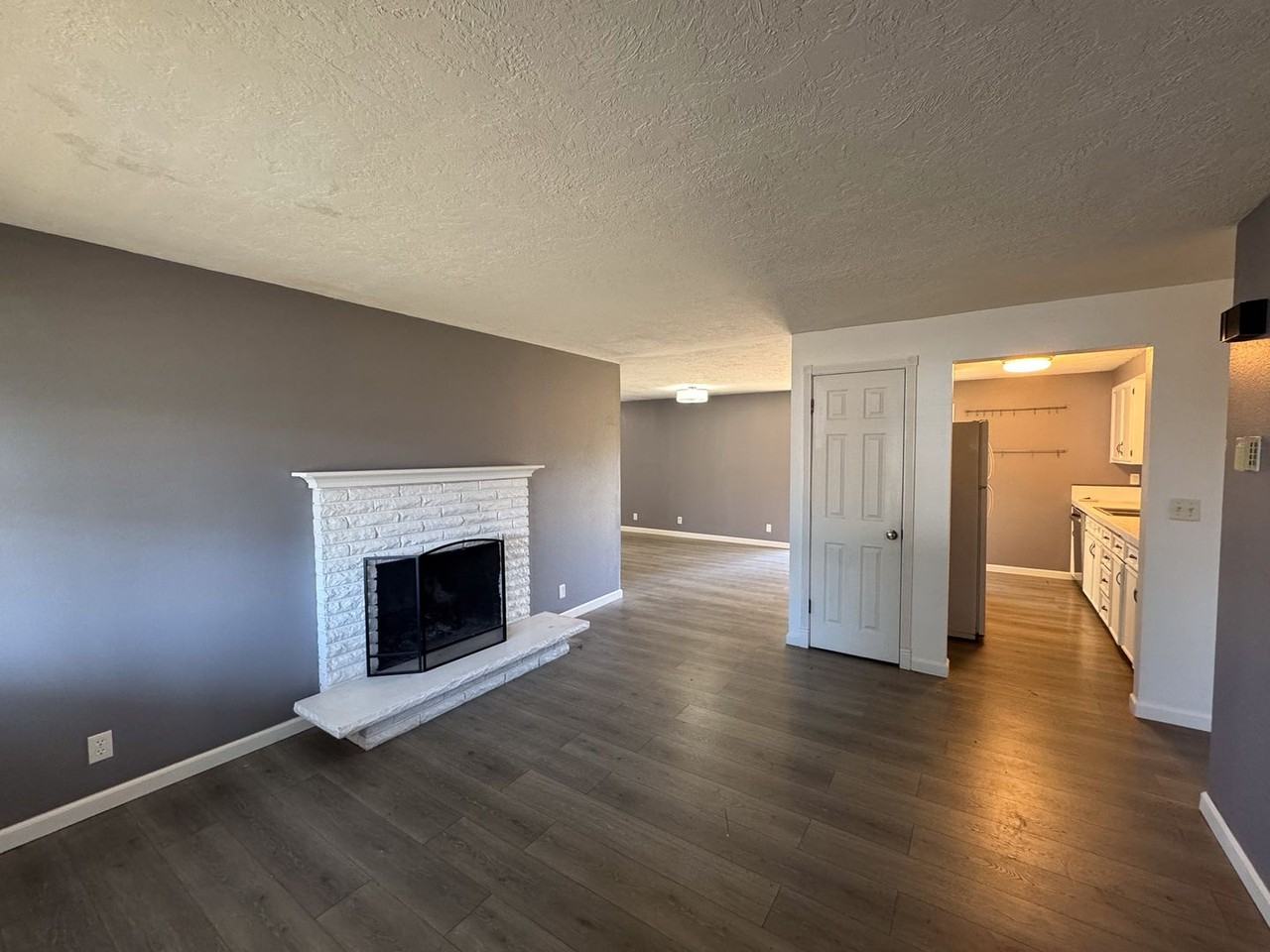 2155 Four Oaks Grange Rd - Photo 2 of 17