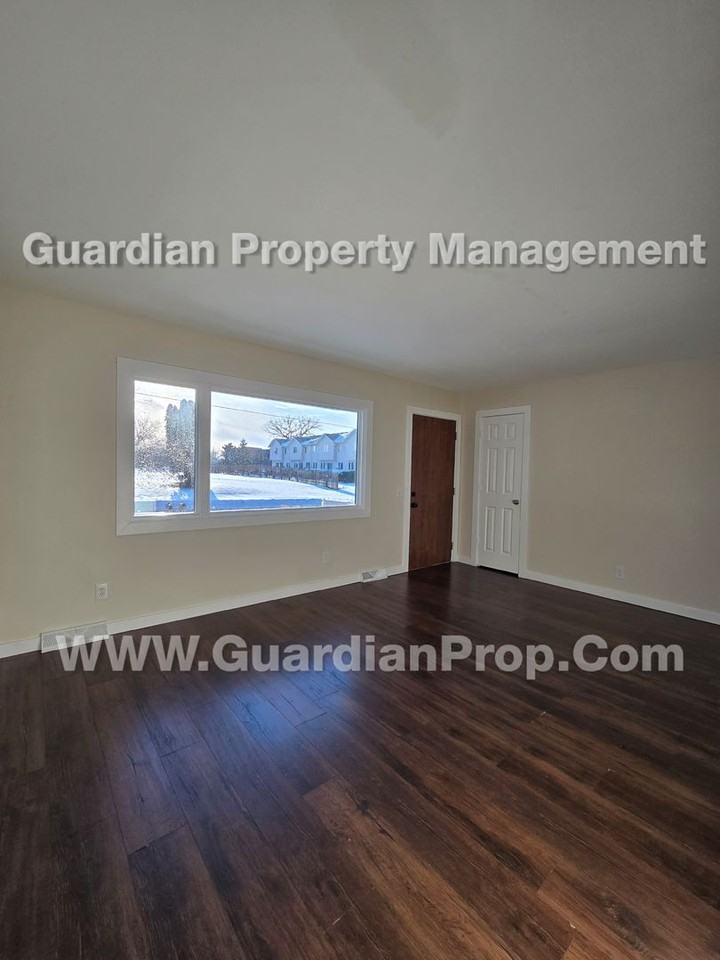 2601 138th Ave Nw - Photo 2 of 22