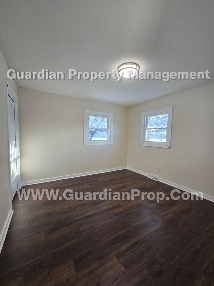 2601 138th Ave Nw - Photo 7 of 22