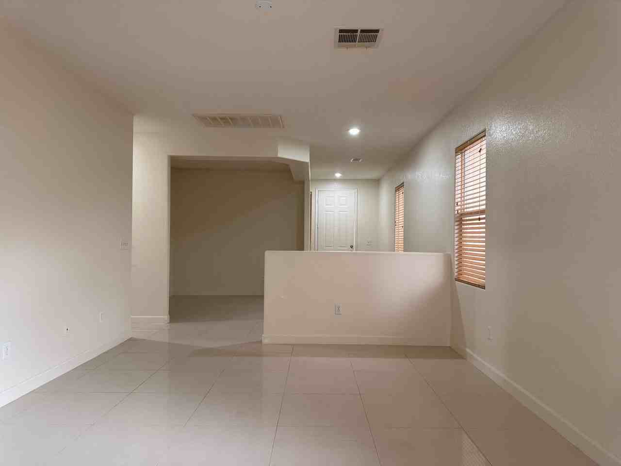 119 Standing Stone St - Photo 3 of 12