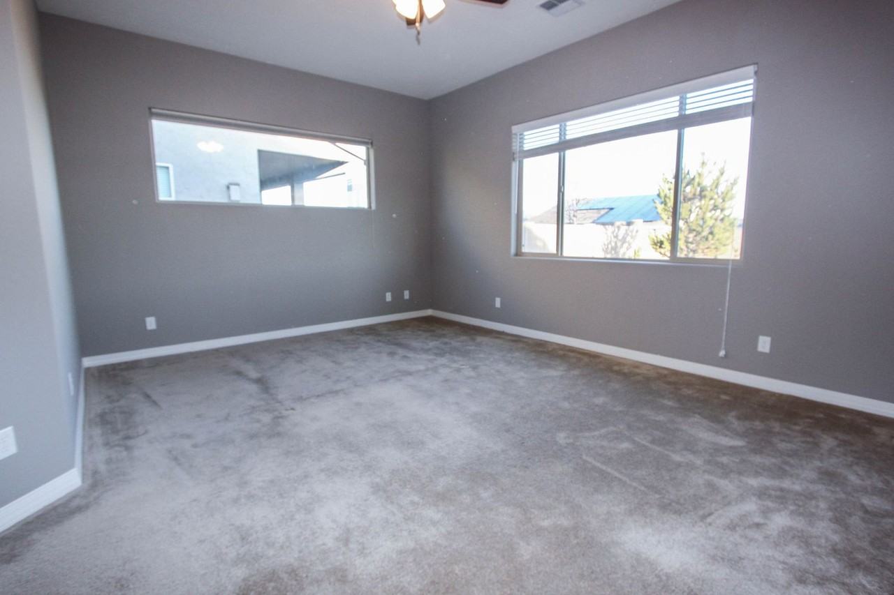 6144 E Belton Ln - Photo 7 of 19