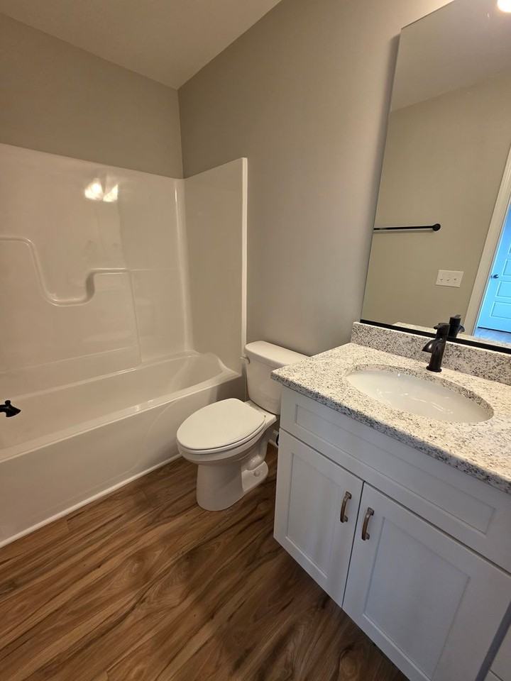 3 King Row - Photo 6 of 12