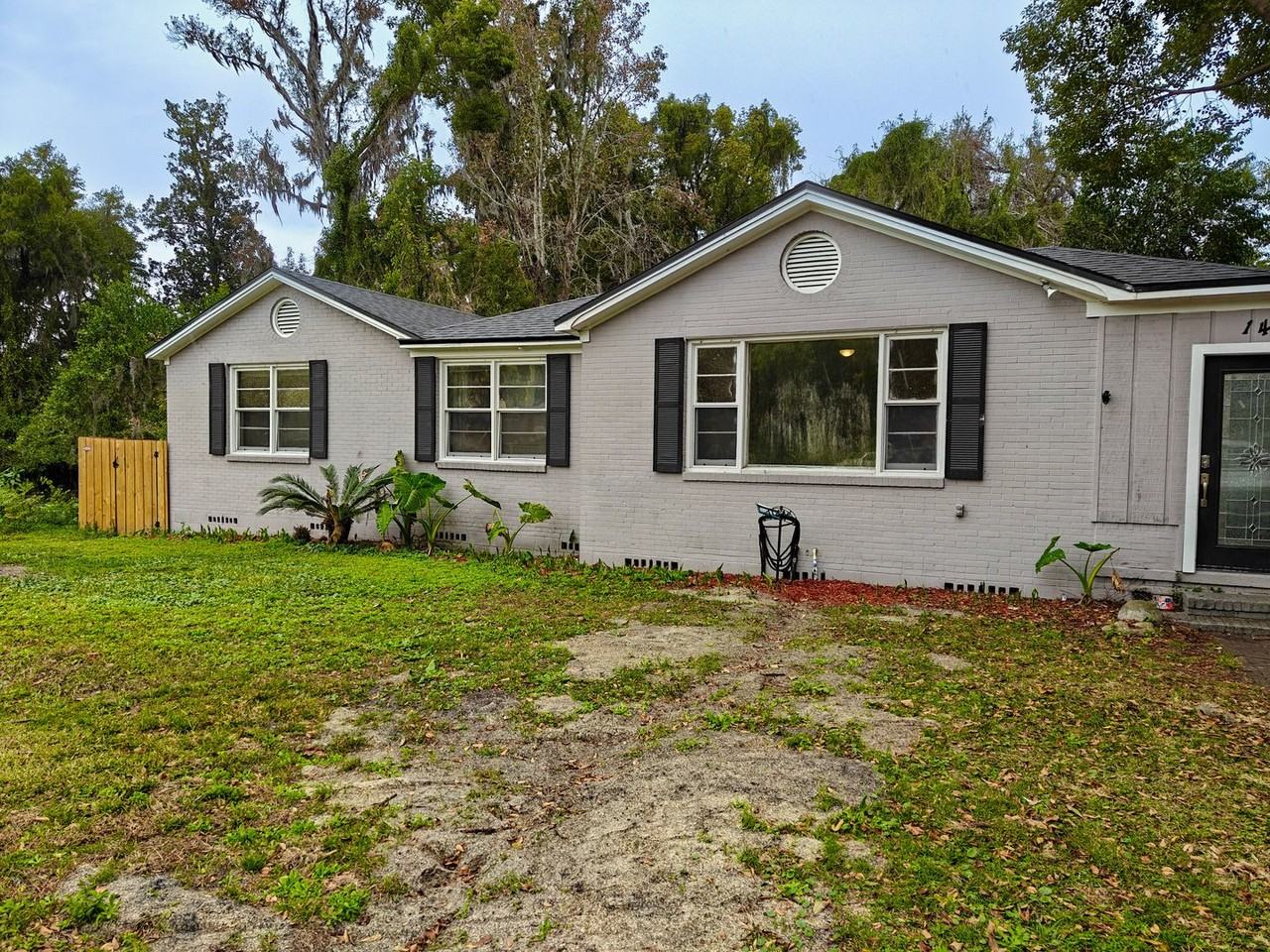 1447 Lawrence Pl - Photo 3 of 49