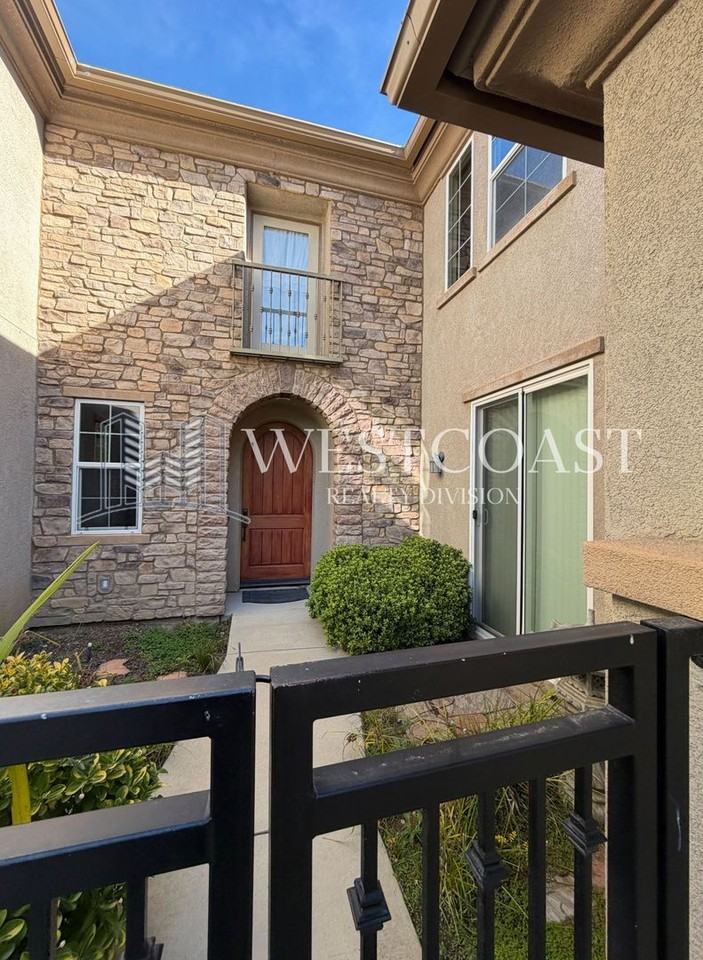 42764 Portraits Ln - Photo 4 of 17