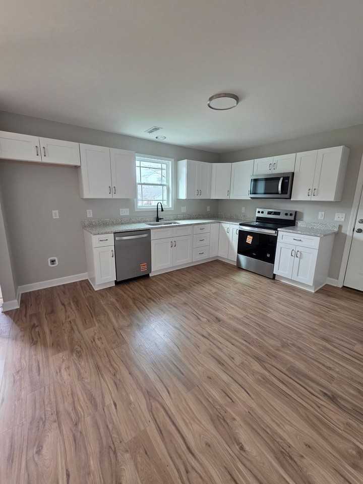 5 King Row - Photo 3 of 11