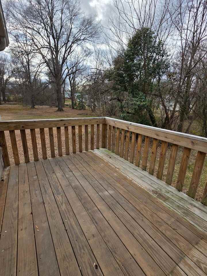 408 Brewer St - Photo 7 of 11