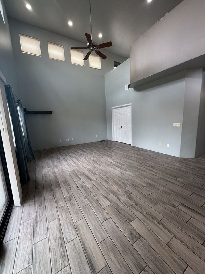 1971 Knowlton St - Photo 5 of 35