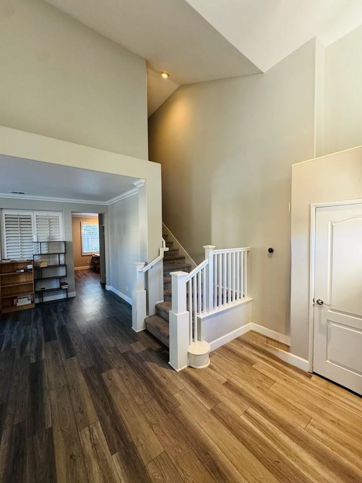 1519 Zachary Ct - Photo 3 of 16