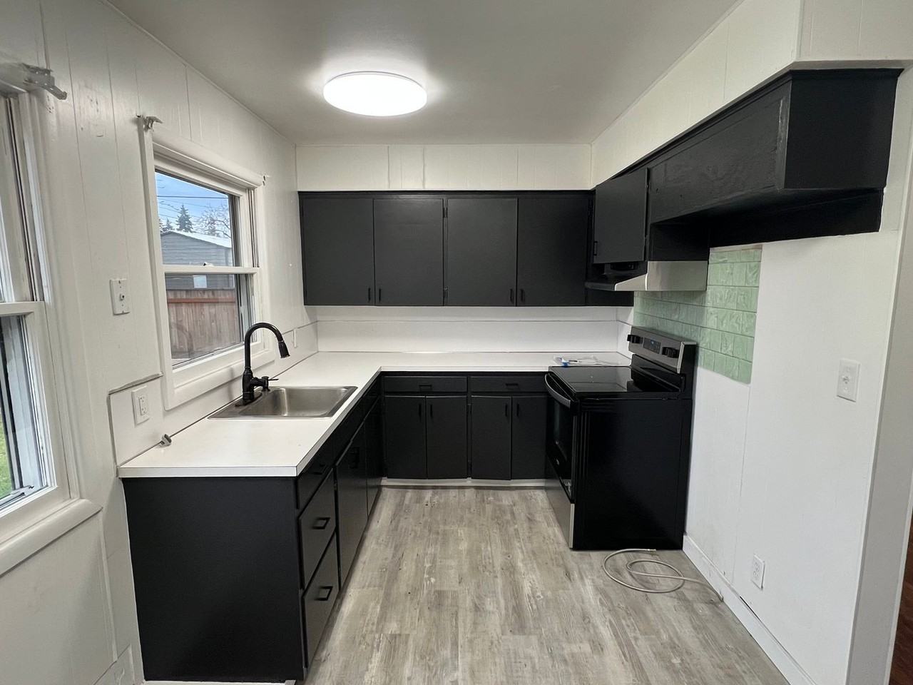 109 Se 102nd Ave - Photo 5 of 15