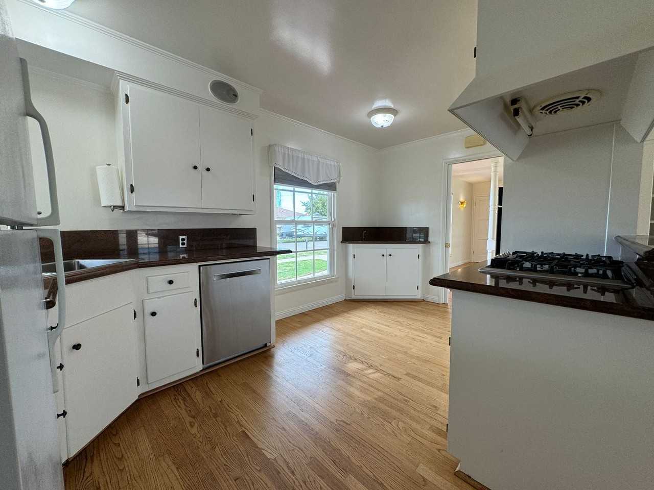 522 S Ranch St - Photo 5 of 18