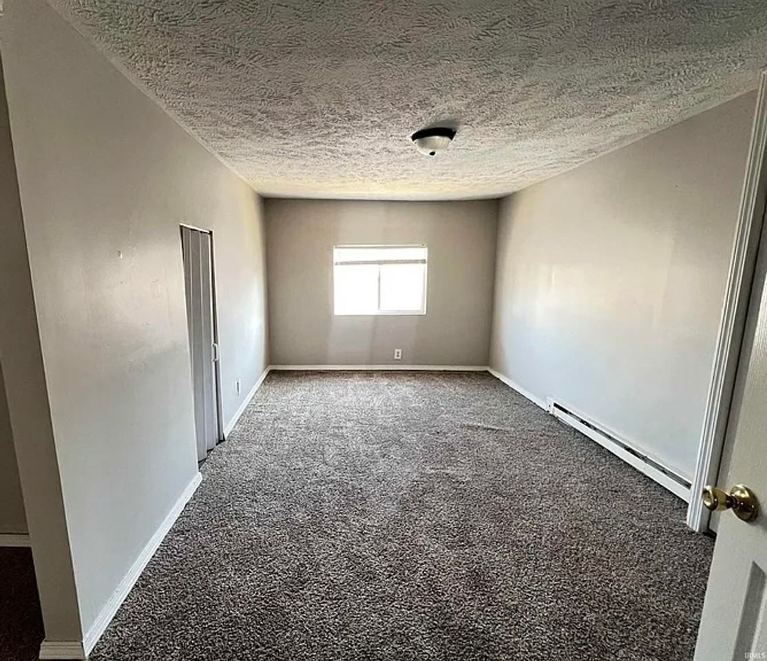 Welcome to our charming 1 bedroom - Photo 6 of 34