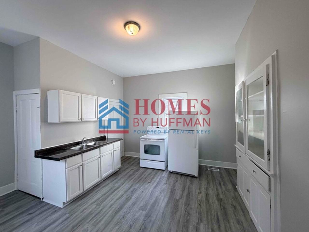 424 S Denby Ave - Photo 6 of 13