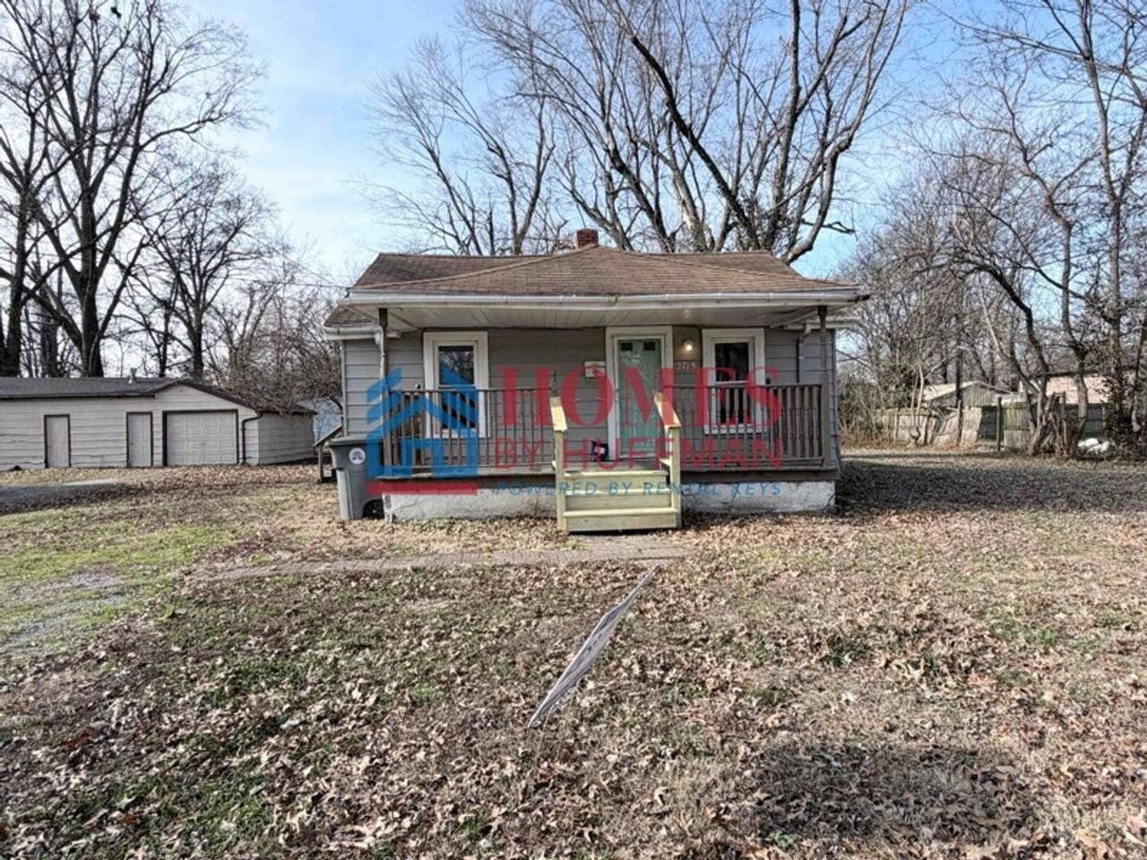 2715 S Alvord Blvd - Photo 2 of 12