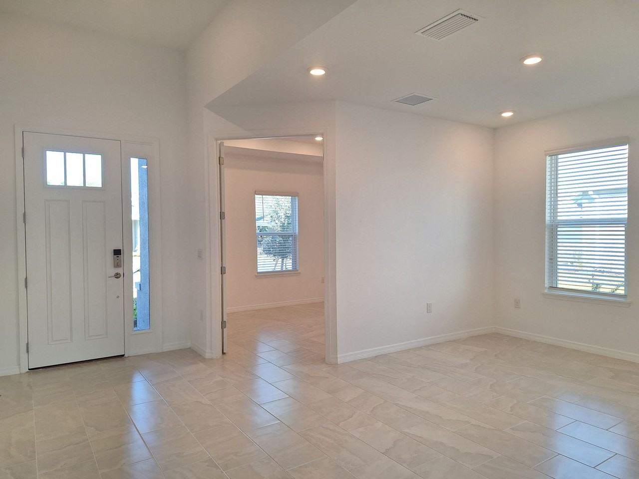 592 Moon Shell Cir - Photo 3 of 33