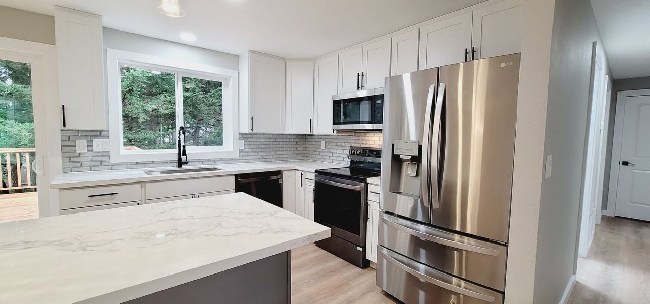 9602 166th St E - Photo 6 of 44