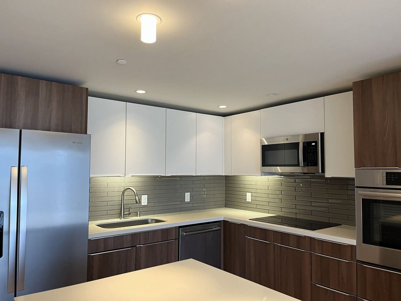 888 Kapiolani Blvd #3511 - Photo 6 of 26