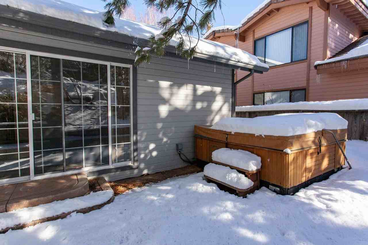 3654 Hemlock Way - Photo 5 of 36