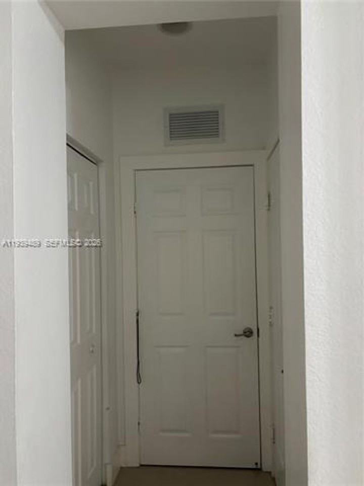 10788 10788 NW 74th Ln th 10788 - Photo 2 of 13