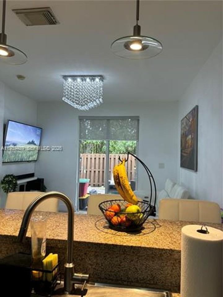 10788 10788 NW 74th Ln th 10788 - Photo 5 of 13