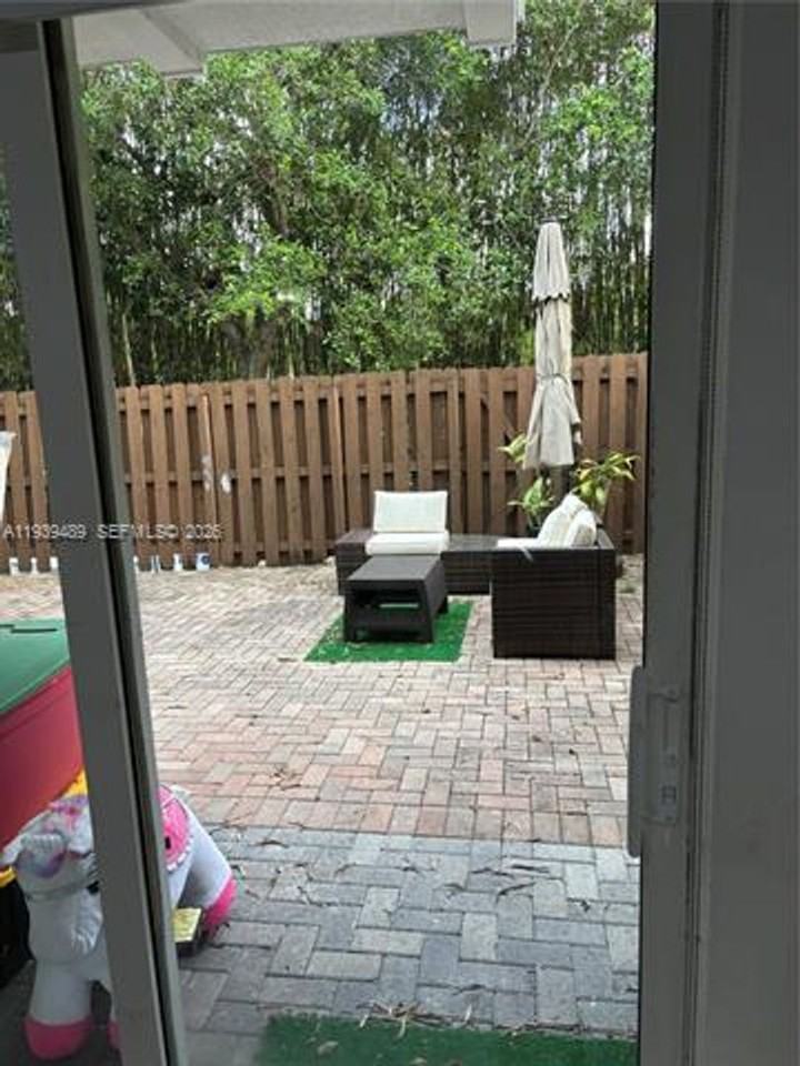 10788 10788 NW 74th Ln th 10788 - Photo 6 of 13