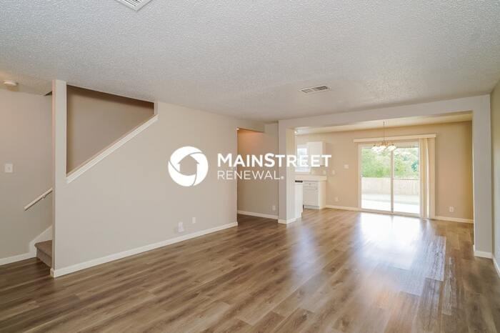 4439 Misty Springs Dr - Photo 4 of 17