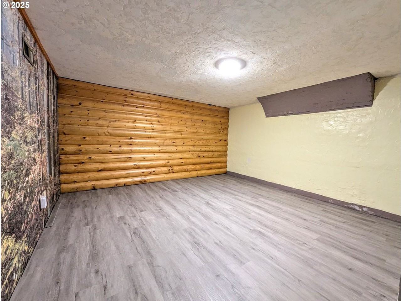 308 Adams Ave - Photo 7 of 19