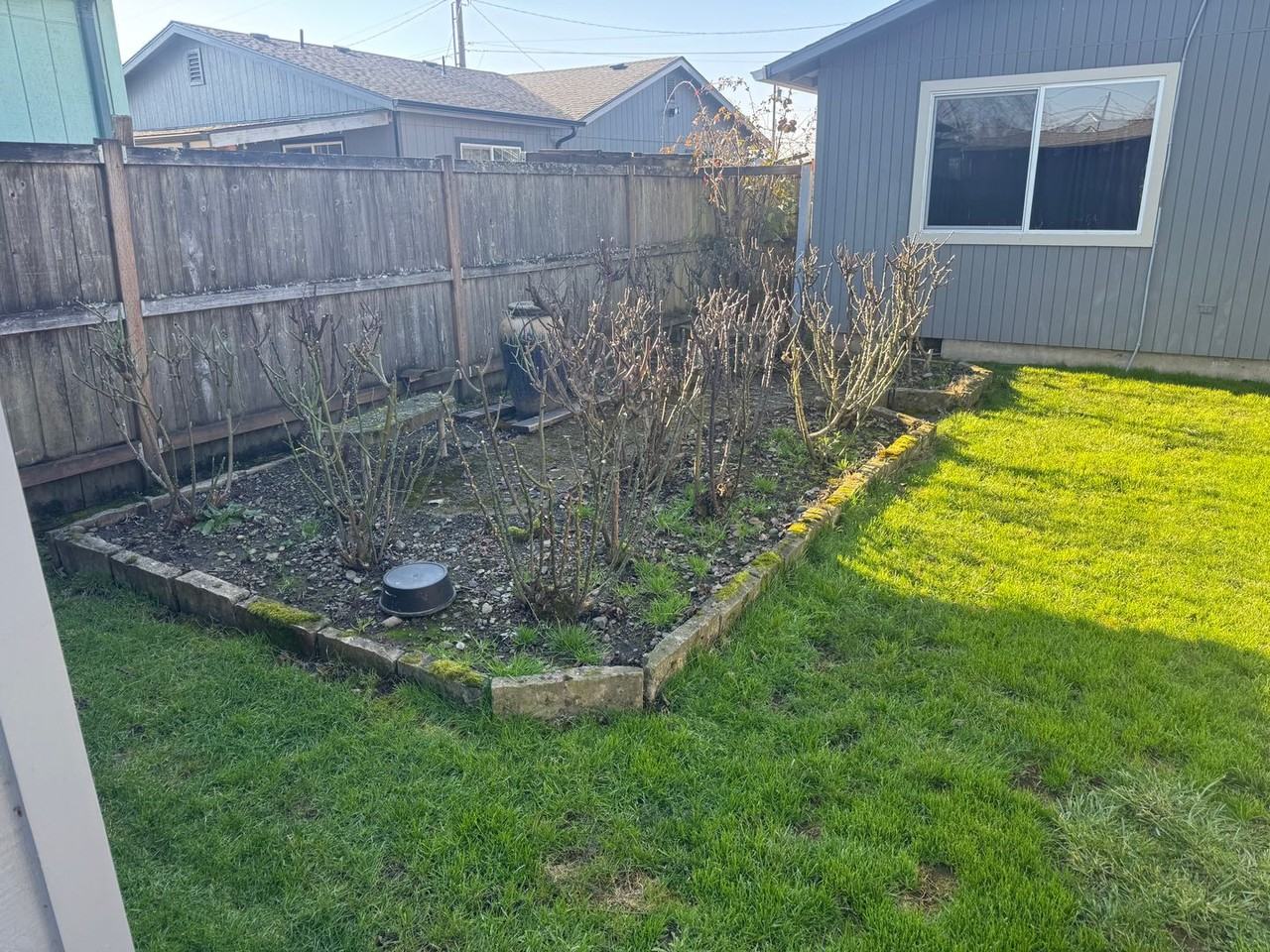 541 34th St - Photo 7 of 13