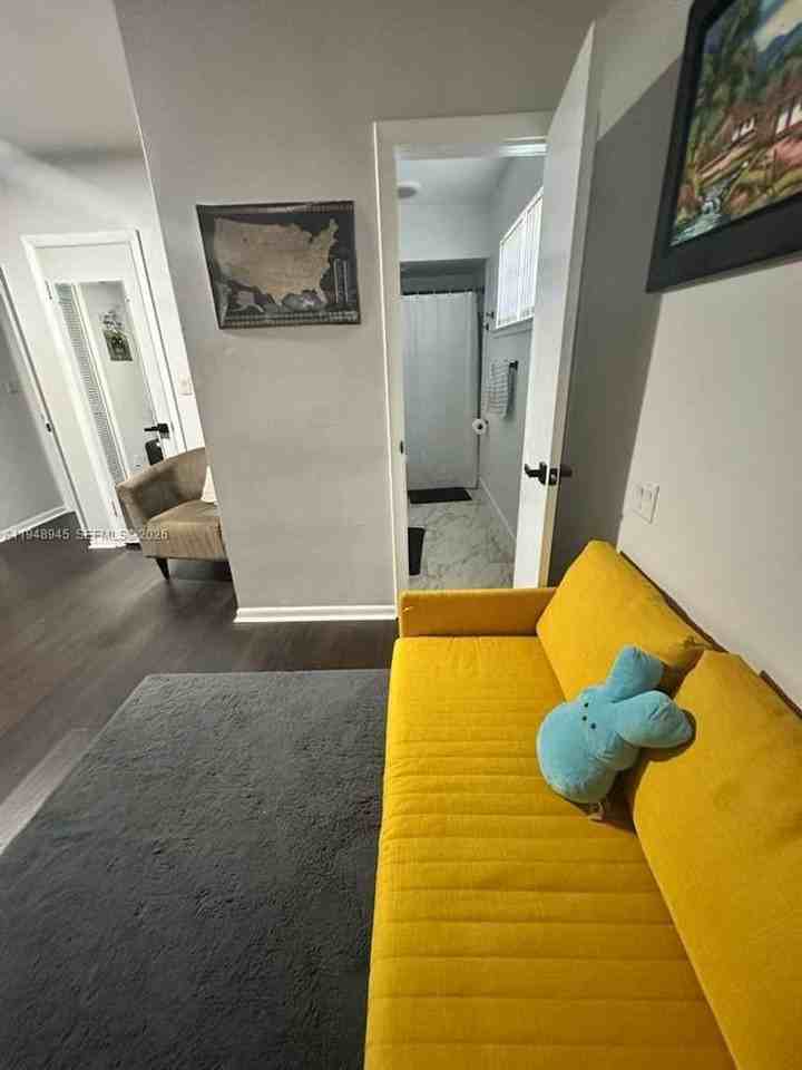 2827 Mckinley St - Photo 3 of 27