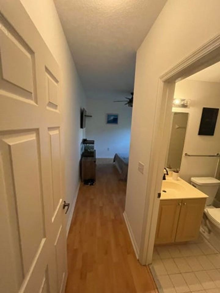 4083 Crystal Lake Dr - Photo 2 of 10