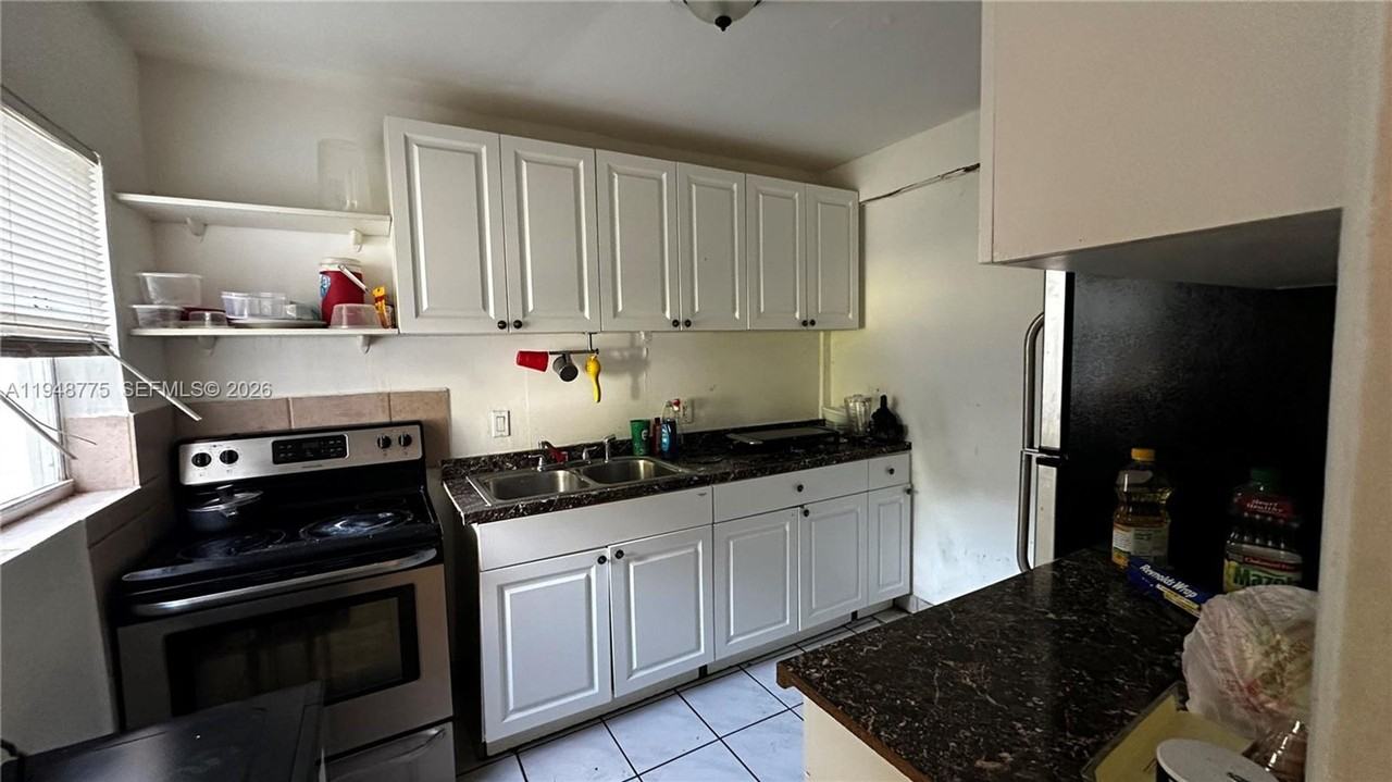 4548 Sw 33rd Ave