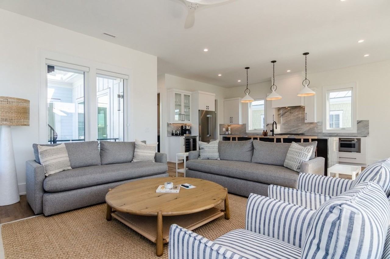 11 Seagull St - Photo 2 of 50