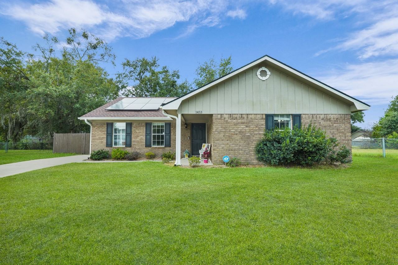 1453 Sheridan Pt - Photo 4 of 42