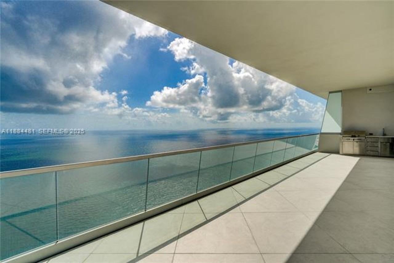 18501 18501 Collins Ave appt 5001 - Photo 2 of 26