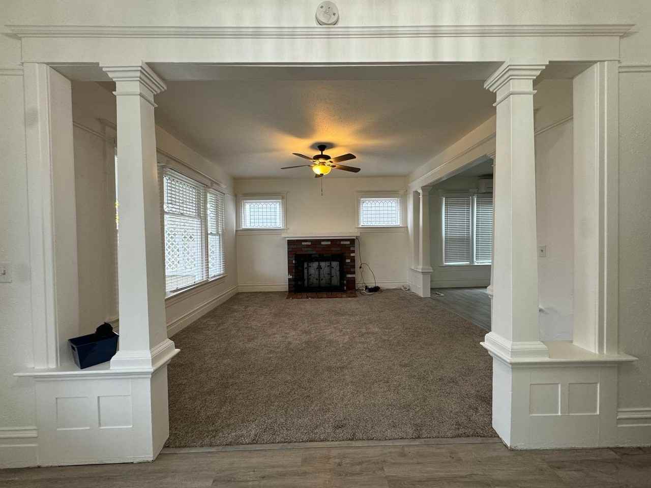 1258 Se Pine St - Photo 5 of 23