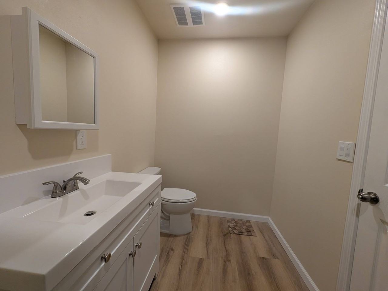 1938 N Mills Ave - Photo 3 of 11