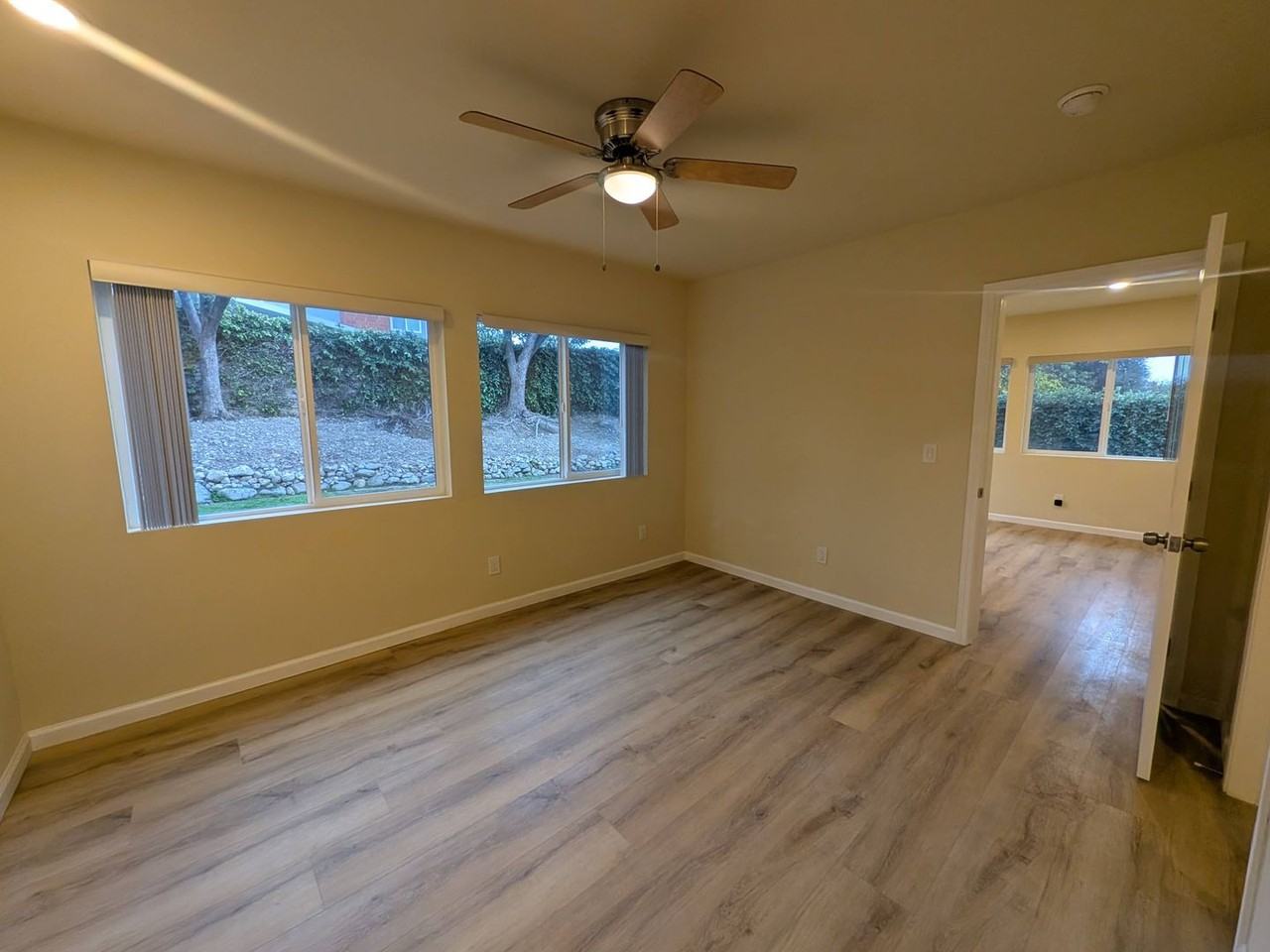 1938 N Mills Ave - Photo 7 of 11