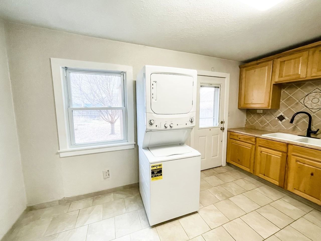 4619 Cline Rd - Photo 4 of 7