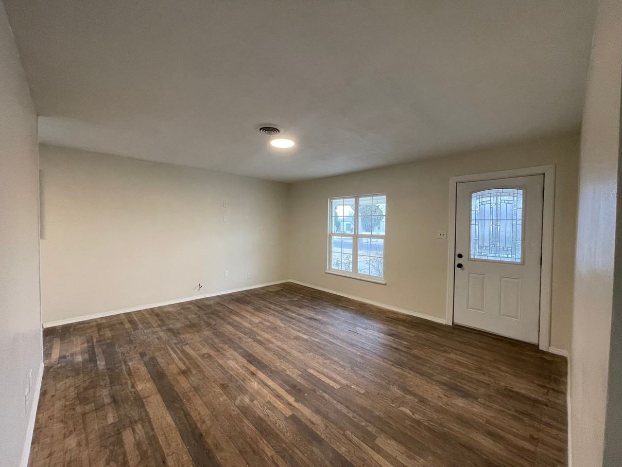 4210 S Van Buren St - Photo 2 of 11