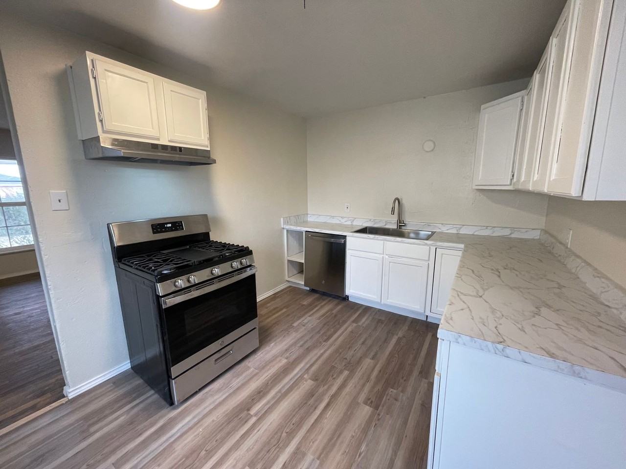 4210 S Van Buren St - Photo 3 of 11