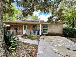 featured image of 601 Spanish Acres Dr