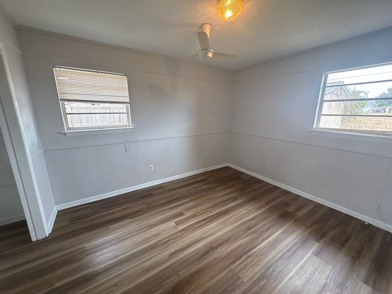 601 Spanish Acres Dr - Photo 2 of 5