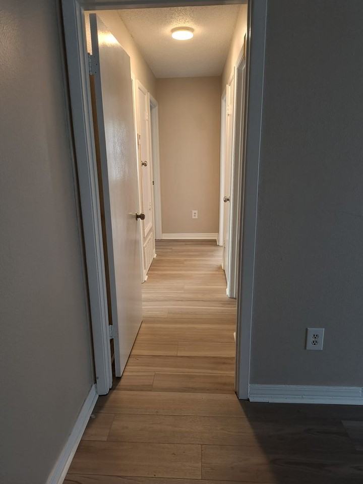 4909 Fairwood Dr - Photo 7 of 16