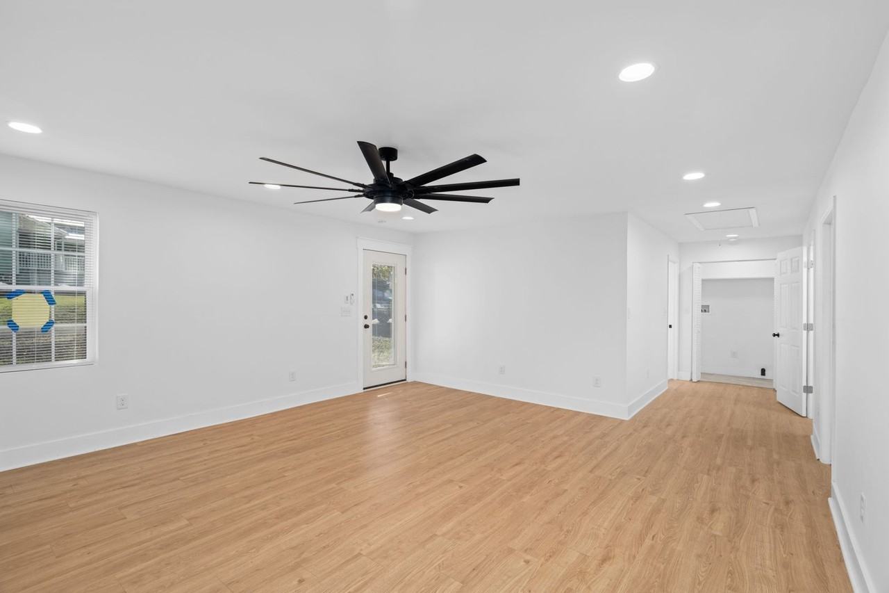 418 Jones Rd - Photo 7 of 18