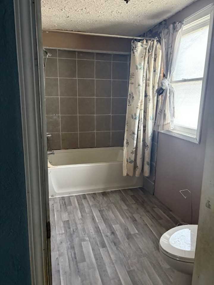 854 E Washington St - Photo 7 of 11