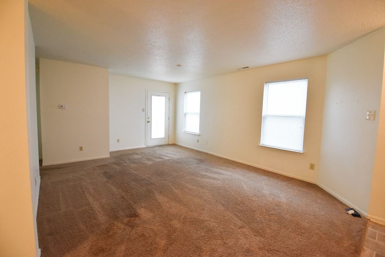 2331 Collins Way - Photo 3 of 19