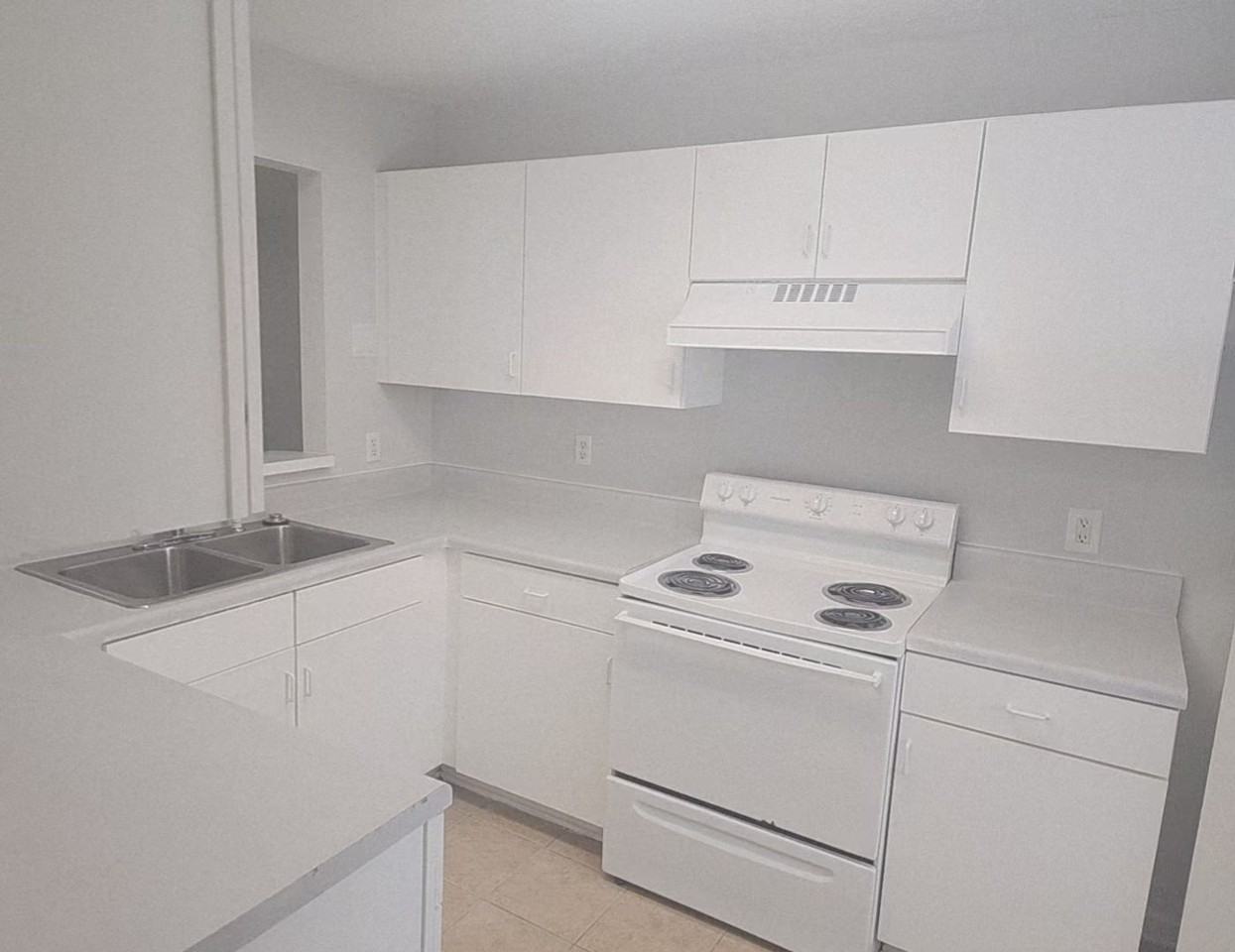 5318 Park Ave #B - Photo 4 of 30