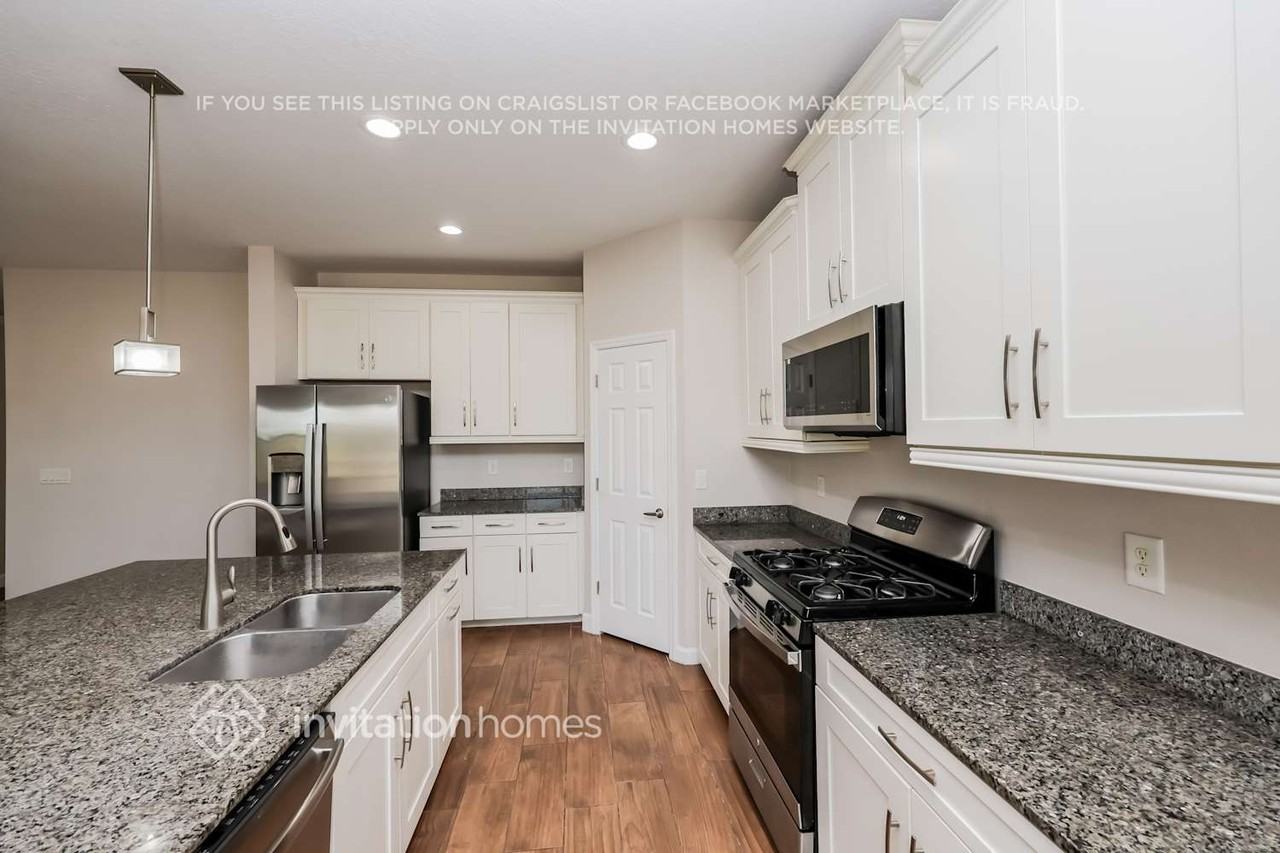 6524 Salt Creek Ave - Photo 6 of 18