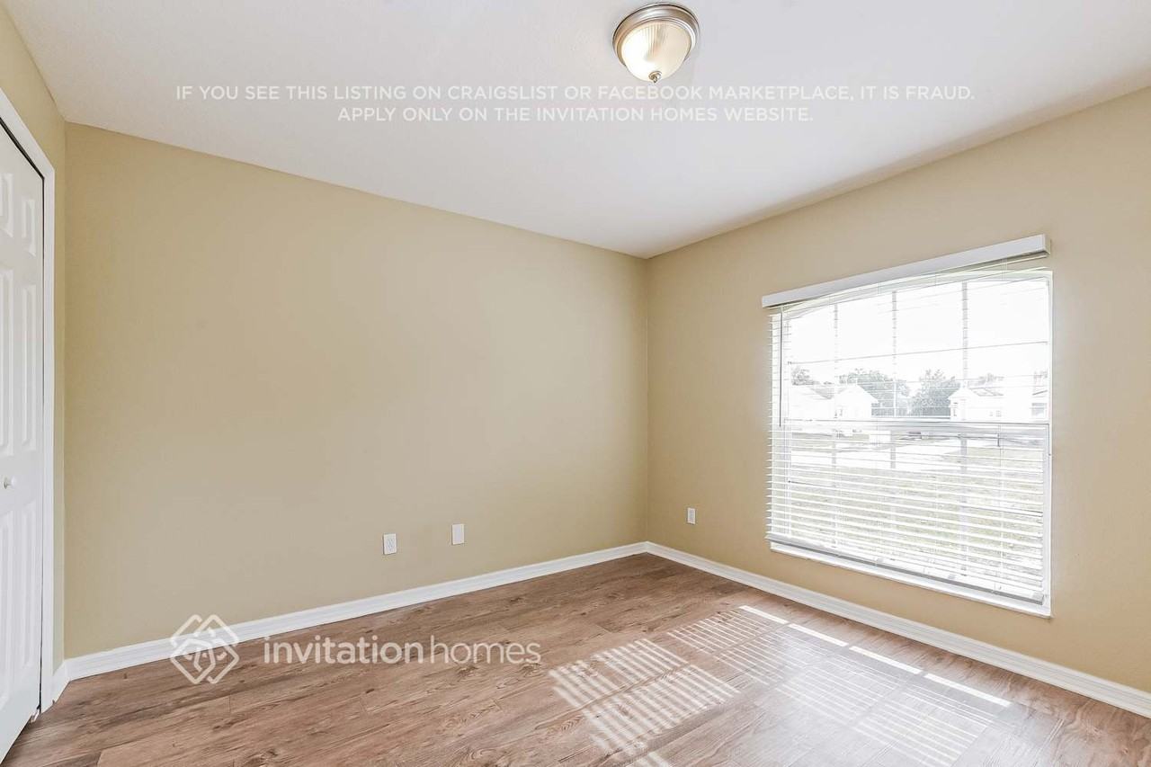 70 Crystal Dr - Photo 3 of 17