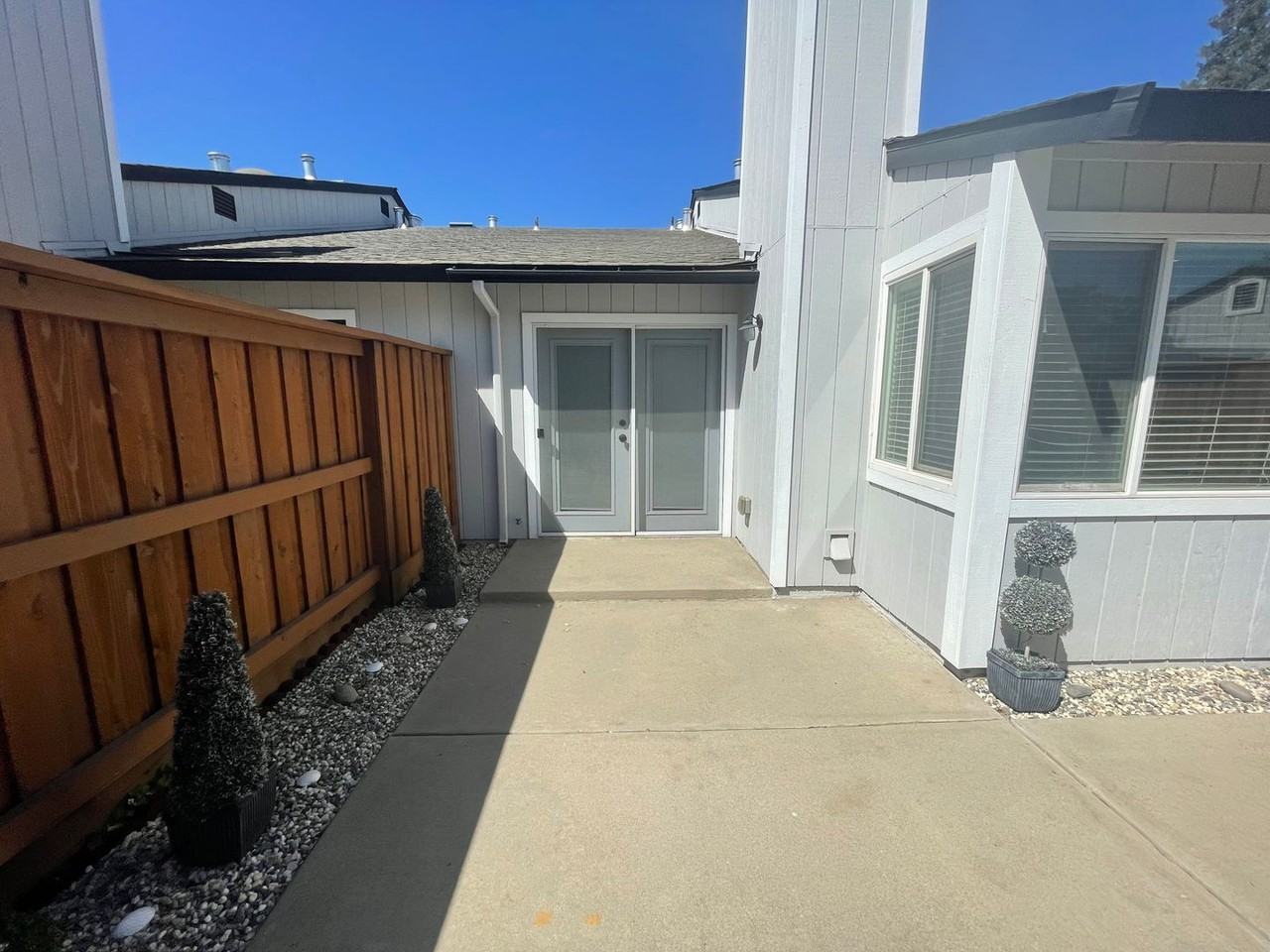 3400 Kingswood Dr #19 - Photo 5 of 27